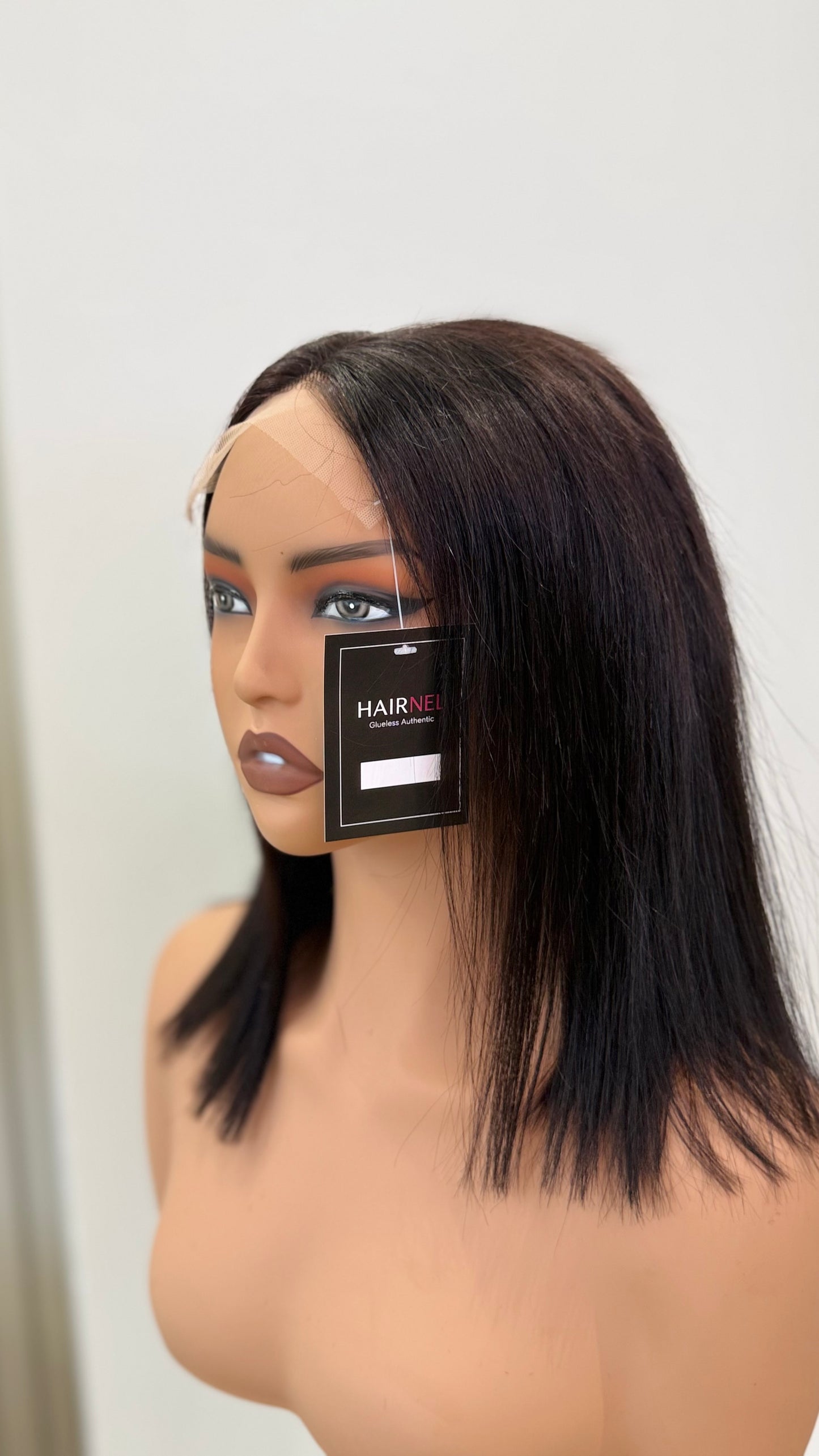 Luna – Bob Plongeant Lisse Noir Lace Transparente Glueless